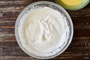 Торт с суфле и бисквитом