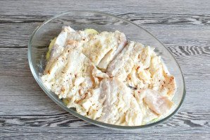 Треска с кабачками в духовке