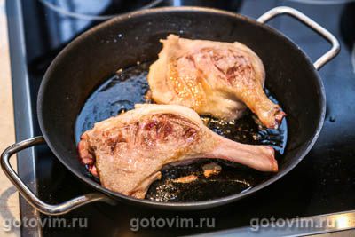 Утиные ножки в духовке, запеченные под соусом барбекю Утиные ножки в духовке, запеченные под соусом барбекю