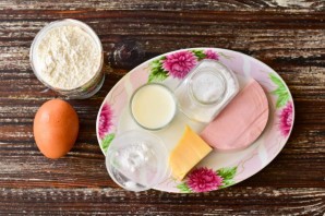 Венские вафли с колбасой и сыром Венские вафли с колбасой и сыром