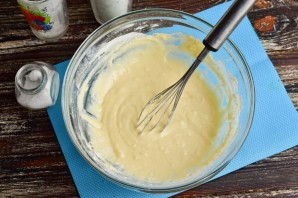 Заливной пирог с помидорами и сыром