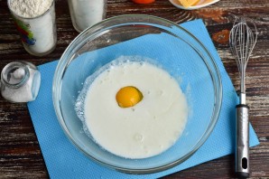 Заливной пирог с помидорами и сыром