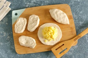 Жареные пирожки с картошкой