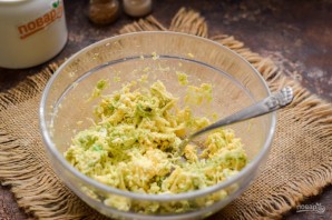 Авокадо фаршированное креветками