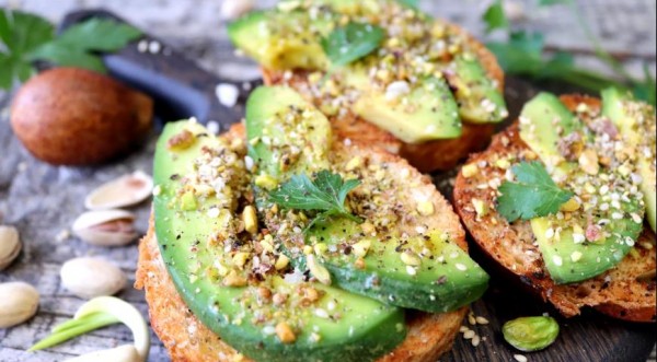 Бутерброды с авокадо и фисташками, пошаговый рецепт с фото Бутерброды с авокадо и фисташками, пошаговый рецепт с фото