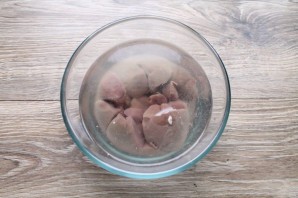 Говяжьи почки жареные с луком