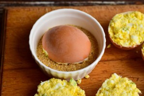 Яйца жареные в скорлупе Яйца жареные в скорлупе