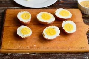 Яйца жареные в скорлупе Яйца жареные в скорлупе