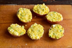 Яйца жареные в скорлупе Яйца жареные в скорлупе