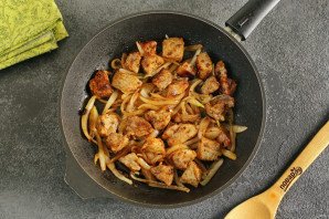 Каша с машем, рисом и мясом