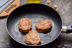 Котлеты из телятины и индейки