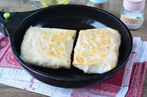 Лаваш с курицей и помидорами