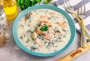 Лосось со шпинатом в сливочном соусе