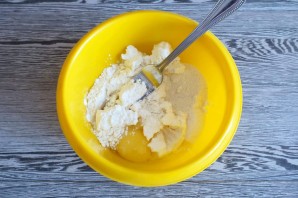 Манник с творожными шариками