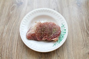 Мясо запеченное с фруктами