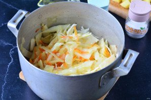 Овощное рагу с тефтелями