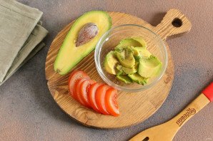 Овсяноблин с авокадо