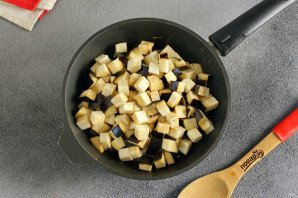 Паста с фаршем и баклажанами