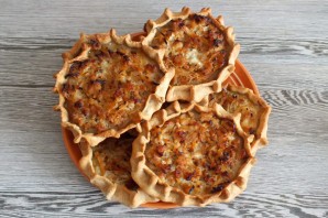 Перепечи с капустой и фаршем