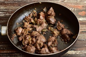 Профитроли с куриной печенью