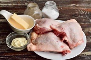 Рулетики из куриных бедрышек с сыром Рулетики из куриных бедрышек с сыром