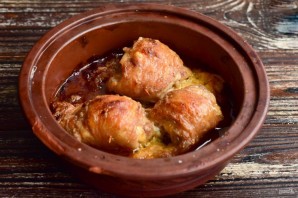 Рулетики из куриных бедрышек с сыром Рулетики из куриных бедрышек с сыром