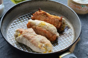 Рулетики из свинины с огурцом