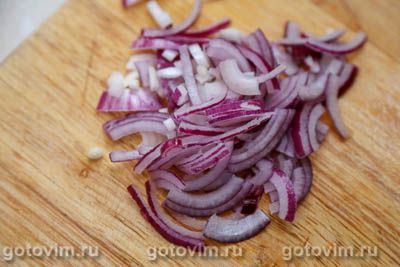 Салат из языка с авокадо, сельдереем и перцем чили Салат из языка с авокадо, сельдереем и перцем чили