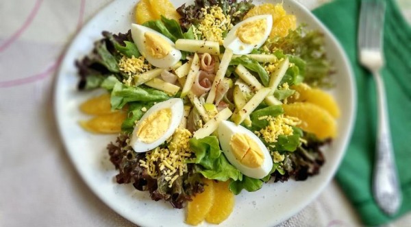Салат с апельсином и яйцом, пошаговый рецепт с фото