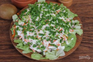 Салат с говядиной и киви