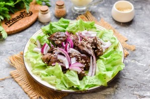 Салат с грейпфрутом и печенью