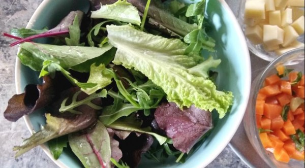 Салат с киноа, свеклой и сыром для ланч-бокса, пошаговый рецепт с фото Салат с киноа, свеклой и сыром для ланч-бокса, пошаговый рецепт с фото