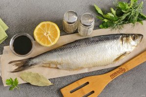 Сельдь на пару в мультиварке