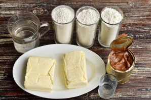 Торт "Наполеон" с вареной сгущенкой