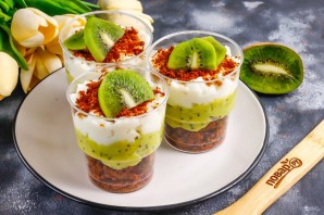 Трайфл с киви
