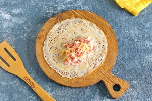 Закусочные рулетики из блинов