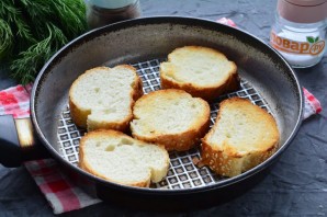 Бутерброды с рикоттой и красной рыбой