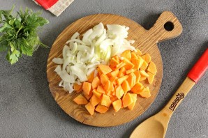 Диетический суп на курином бульоне