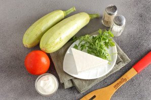 Кабачки фаршированные брынзой