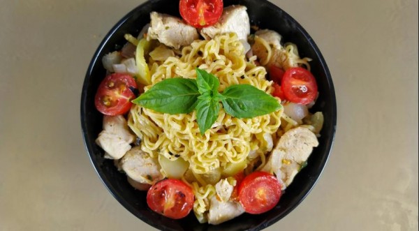 Лапша (бп) с курицей и овощами, пошаговый рецепт с фото