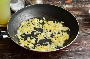 Луковый суп по-парижски