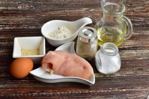 Медальоны из индейки в кунжуте