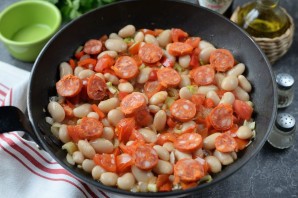 Мексиканский завтрак "Уэвос ранчерос" Мексиканский завтрак "Уэвос ранчерос"