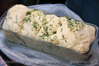 Плетеный хлеб с чесноком и укропом (без яиц и молока) Плетеный хлеб с чесноком и укропом (без яиц и молока)