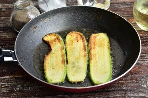 Рулетики из кабачка