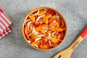 Рыбные стейки с овощами в духовке