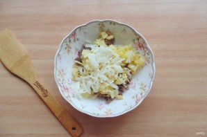 Салат с языком и ананасом