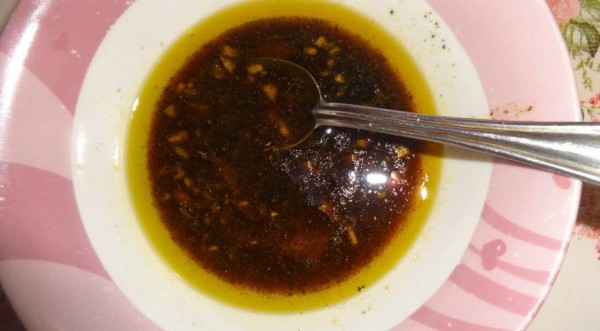 Салат с кальмарами, брынзой и зелёным горошком, пошаговый рецепт с фото