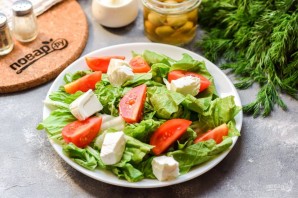 Салат с тунцом и фетой Салат с тунцом и фетой