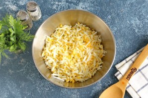 Салат с жареной курицей